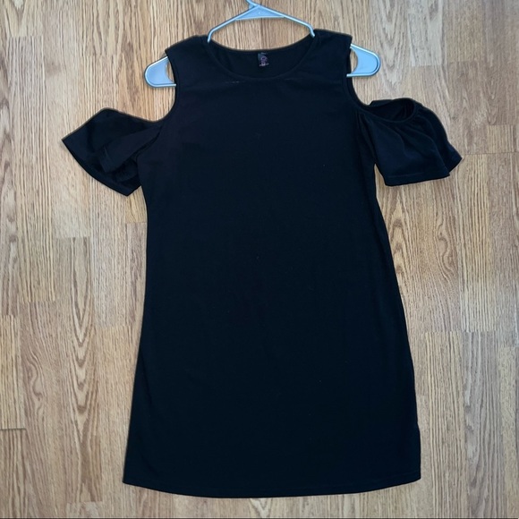 Dress - Picture 1 of 2